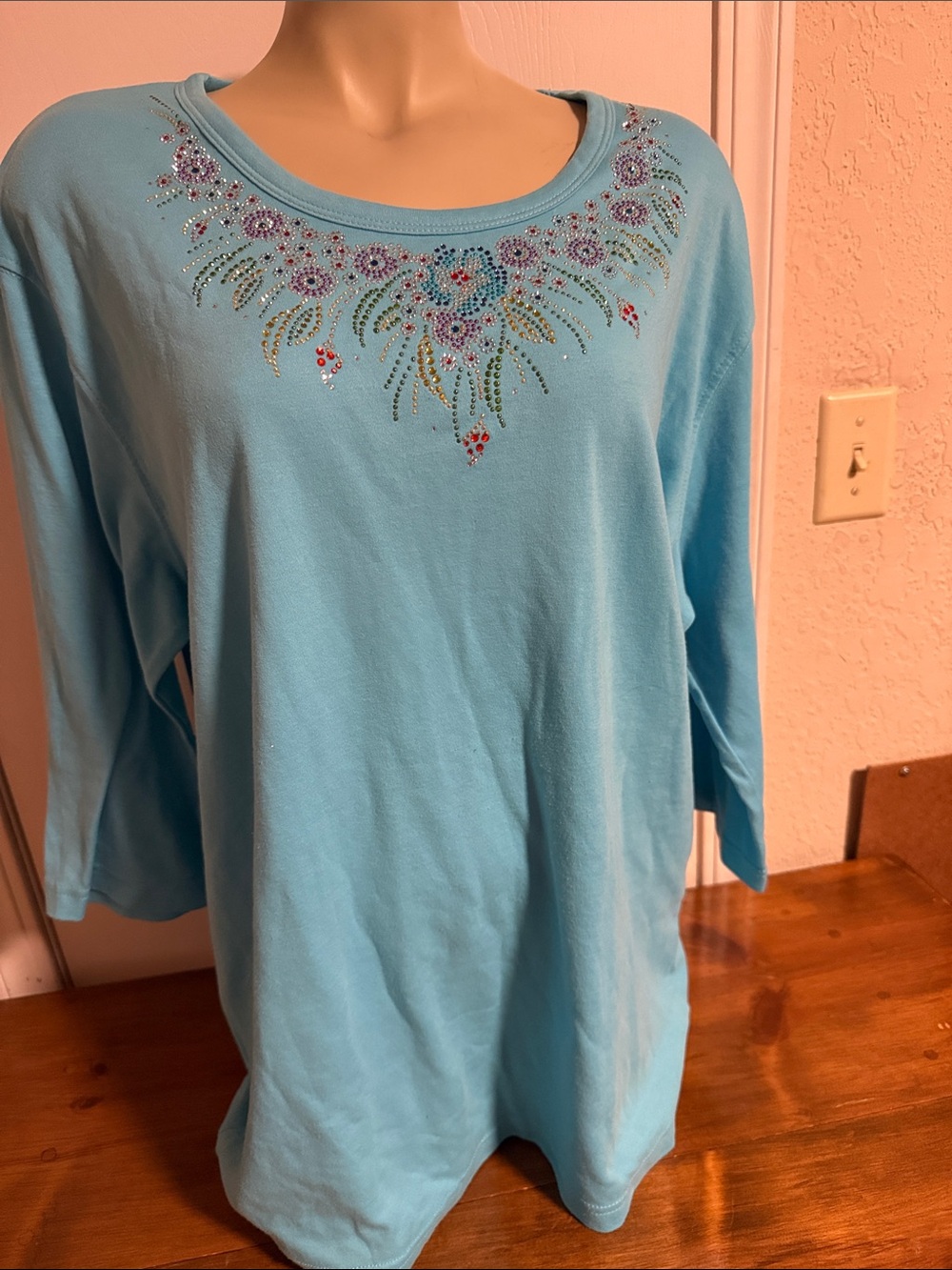 Embellished Light Blue Scoop Neck 3/4 Sleeve Tee